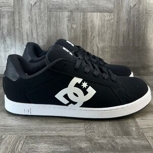 DC Striker 2XL Mens Skate Shoes Black White Low Top Sneakers DC03589002 Size 12